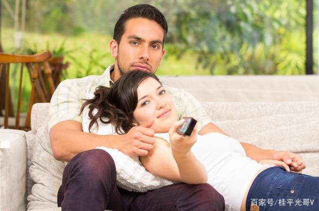 双子座男生玩玩你的表现（最让双子男疯狂的女人）