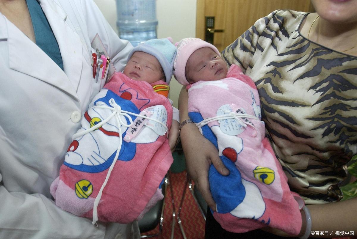 孕妇梦到双胞胎是什么意思（单胎孕妇梦到生双胞胎儿子）
