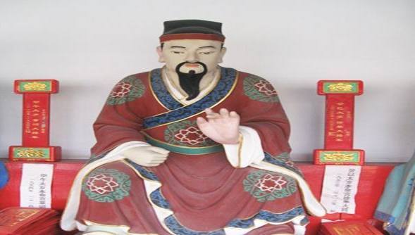 七十岁以上老人本命年要穿红袜子,本命年穿红袜子的寓意