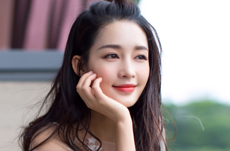 让天秤爱到疯狂的星座,天秤座离不开的星座女