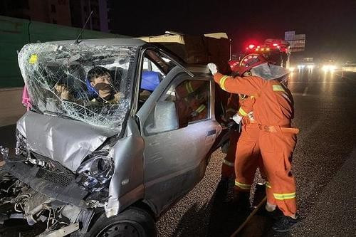 梦到一个熟悉的人死了,梦见逝者还活着并且说话