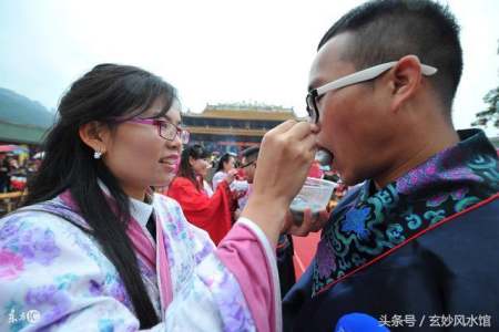 怎么用八字看姻缘,八字怎样看姻缘感情